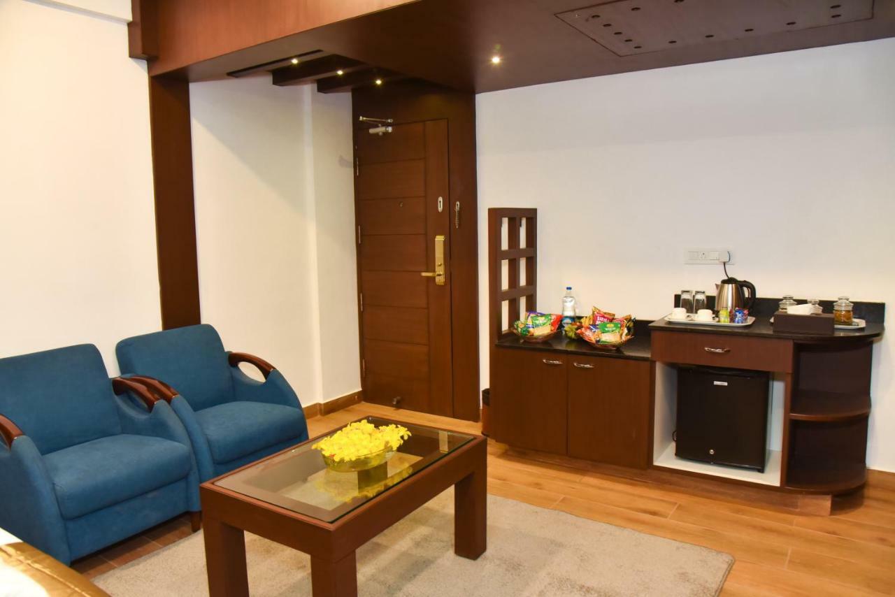 Silver Oak Hotel Maisur Dış mekan fotoğraf
